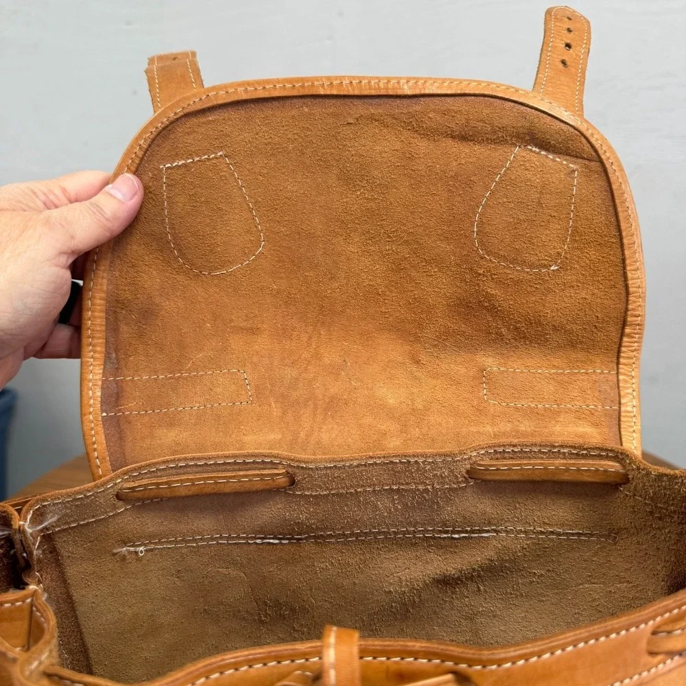 Conc Vintage Tan Brown Leather Backpack Rucksack Daypack 916513A‎ Buckle Detail